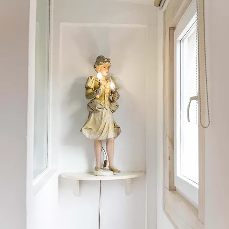 Charming Classic-rustic Retreat In Historic * Lisboa